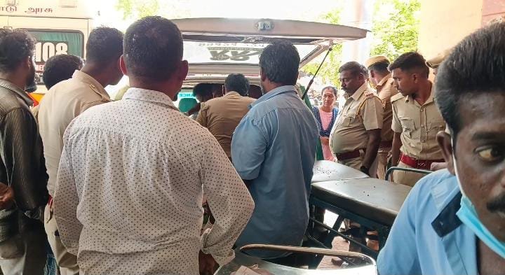 பிரபல ரவுடி ஊர்காவலன்  வெட்டிக்கொலை