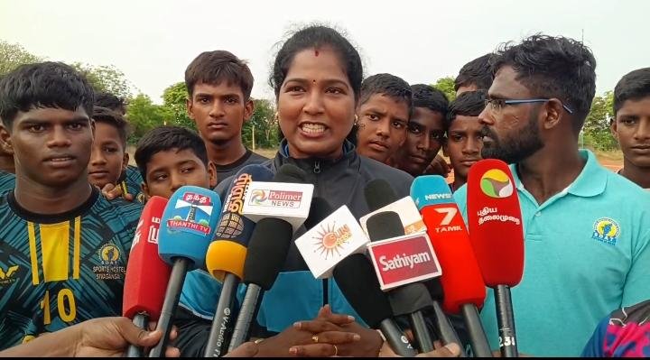 உள்ளரங்கிலும், மேட்டிலும் கபடி பயிற்சி அளிக்க வசதி ஏற்படுத்த வேண்டும்   இந்திய கபடி அணியின் பயிற்சியாளர் கவிதா செல்வராஜ் கோரிக்கை